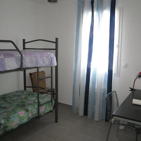 Charmante F4 Avec Jardin, Terrasse Et Garage - St Cyprien Village, Proche Commerces Et - Fr-1-106-40 * Сен-Сиприен