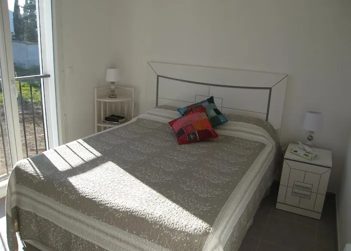 Charmante F4 Avec Jardin, Terrasse Et Garage - St Cyprien Village, Proche Commerces Et - Fr-1-106-40 Villa *