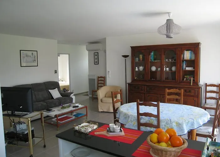 Villa Charmante F4 Avec Jardin, Terrasse Et Garage - St Cyprien Village, Proche Commerces Et - Fr-1-106-40 Saint-Cyprien (Pyrenees-Orientales)